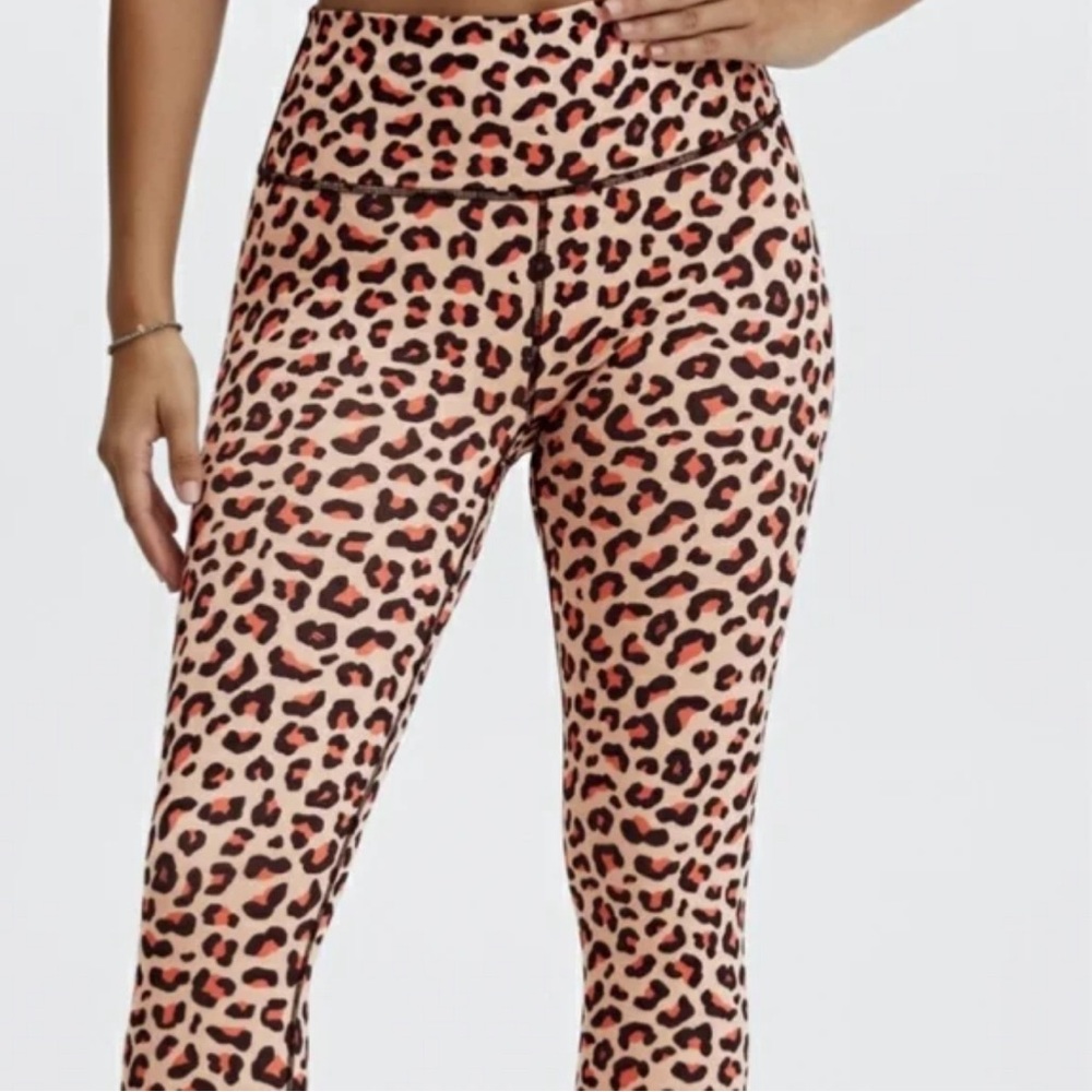 NWT UNOPENED Fabletics High-Waisted Printed Powerhold 7/8 Leggings Size XL